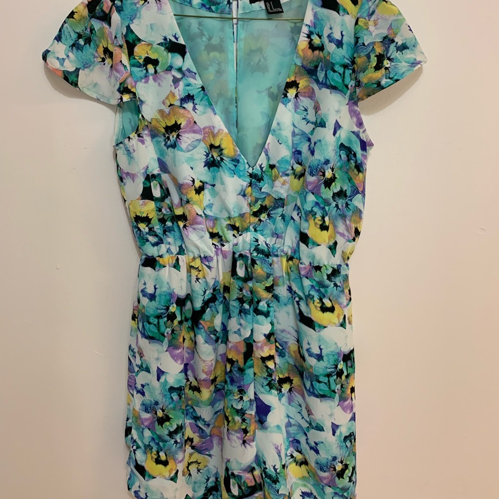 Forever 21 Floral V-Neck Romper